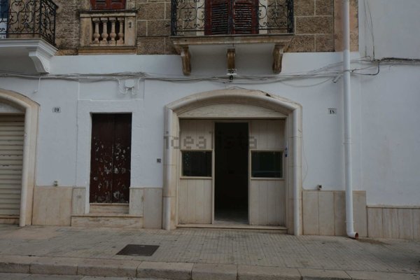 locale commerciale in vendita a Ceglie Messapica