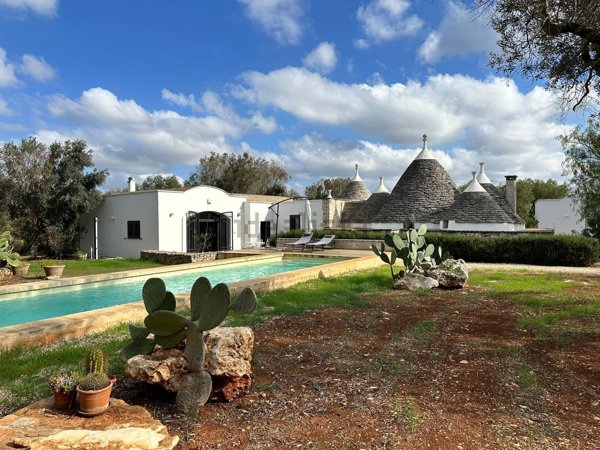 casale in vendita a Ceglie Messapica