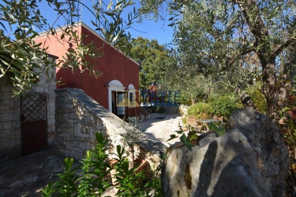 casale in vendita a Ceglie Messapica