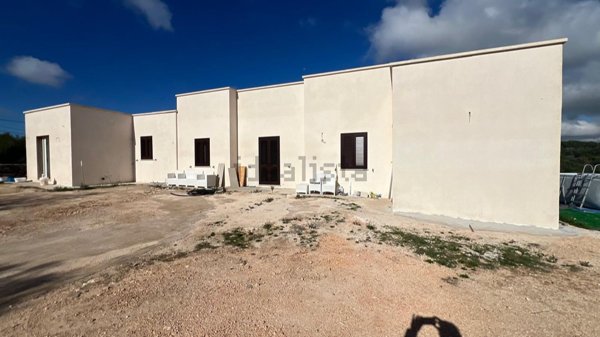 casa indipendente in vendita a Ceglie Messapica