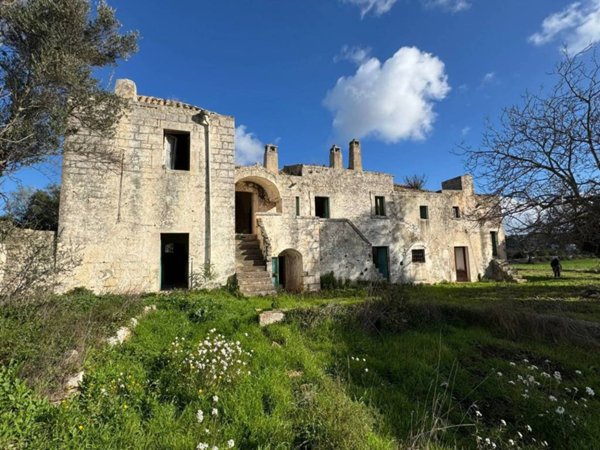 casa indipendente in vendita a Ceglie Messapica
