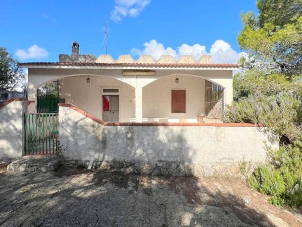 casa indipendente in vendita a Ceglie Messapica