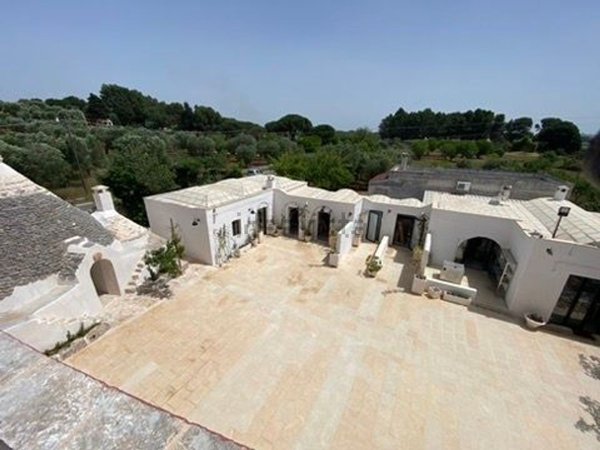 casale in vendita a Ceglie Messapica