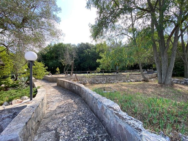 pentavano in vendita a Ceglie Messapica