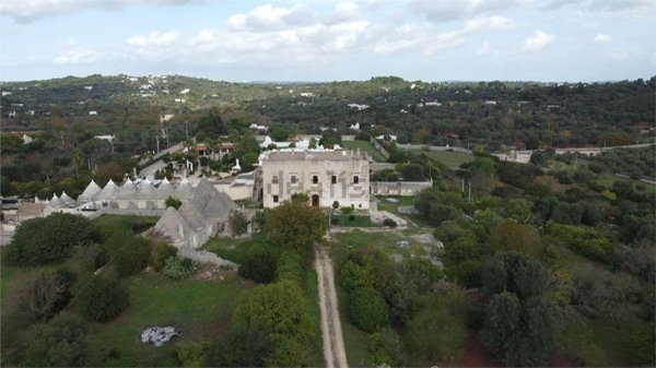 casale in vendita a Ceglie Messapica