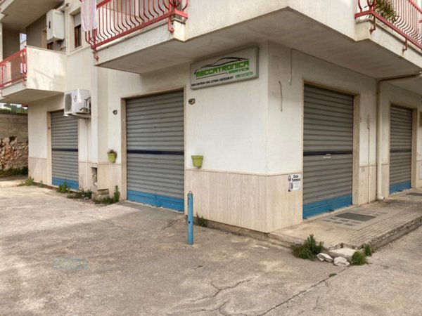 locale commerciale in vendita a Ceglie Messapica