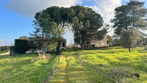 casa indipendente in vendita a Ceglie Messapica