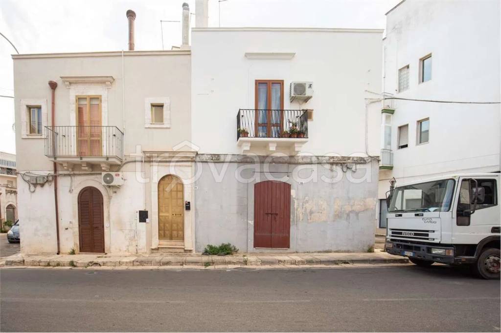 casa indipendente in vendita a Ceglie Messapica