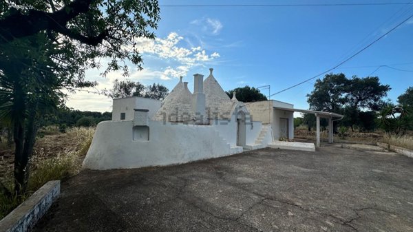 casale in vendita a Ceglie Messapica