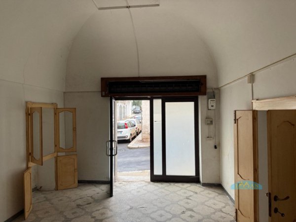 locale commerciale in vendita a Ceglie Messapica