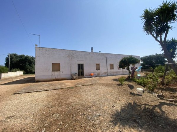 casale in vendita a Ceglie Messapica