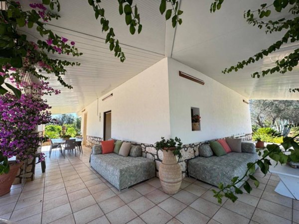 casa indipendente in vendita a Ceglie Messapica