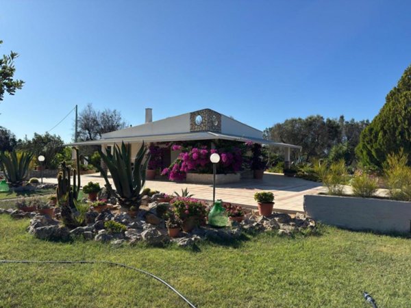 casa indipendente in vendita a Ceglie Messapica