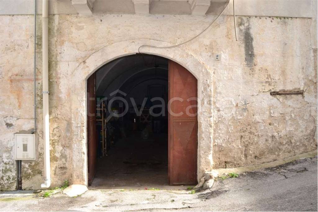 locale commerciale in vendita a Ceglie Messapica