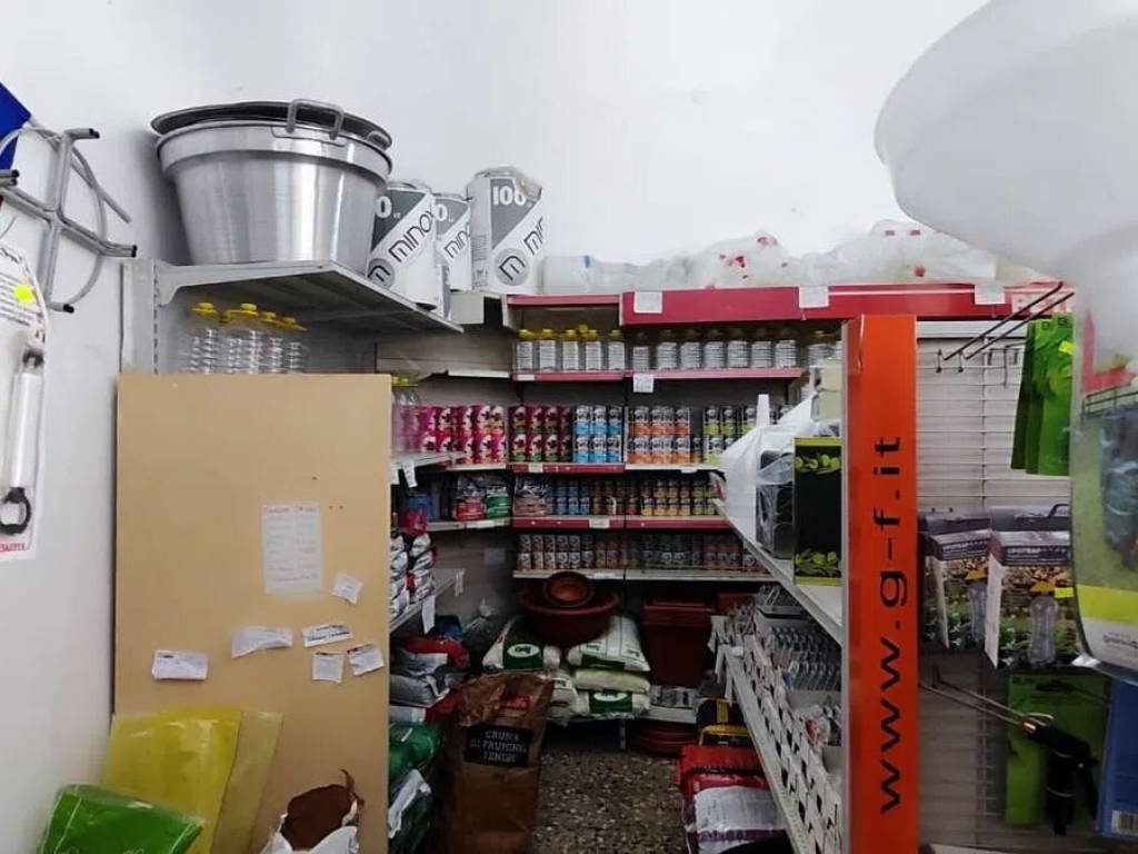 negozio in vendita a Ceglie Messapica