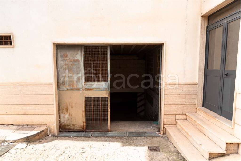 locale di sgombero in vendita a Ceglie Messapica