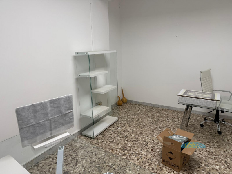ufficio in vendita a Ceglie Messapica