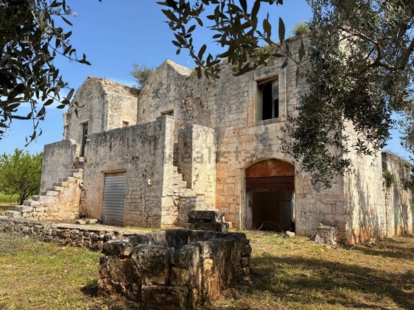 casale in vendita a Ceglie Messapica