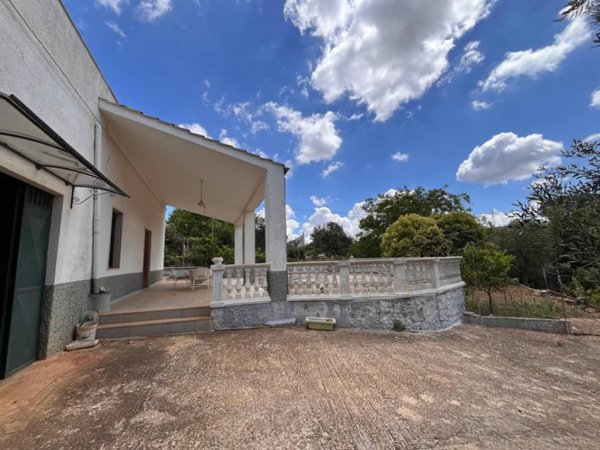 casa indipendente in vendita a Ceglie Messapica