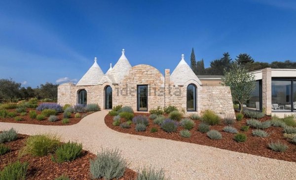 casale in vendita a Ceglie Messapica
