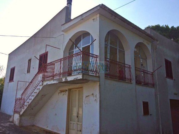 casa indipendente in vendita a Ceglie Messapica
