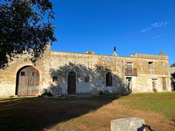 casale in vendita a Ceglie Messapica