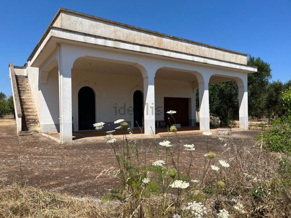 casale in vendita a Ceglie Messapica