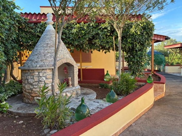 casa indipendente in vendita a Ceglie Messapica