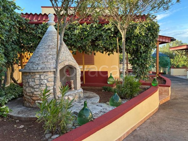 casa indipendente in vendita a Ceglie Messapica