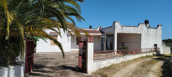 casa indipendente in vendita a Ceglie Messapica