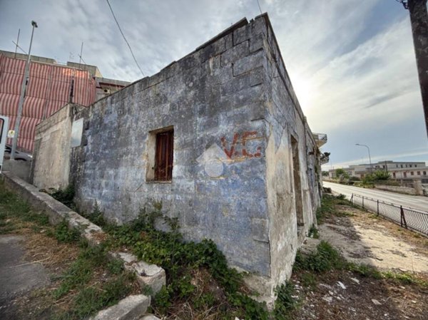 casa indipendente in vendita a Ceglie Messapica