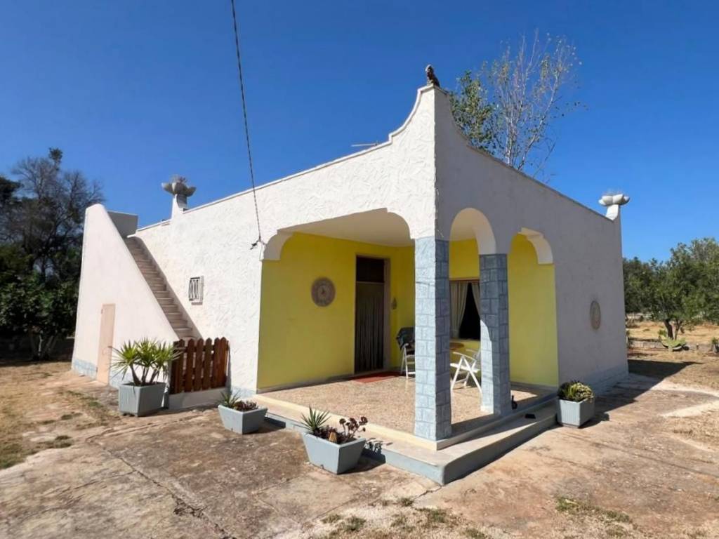 casa indipendente in vendita a Ceglie Messapica