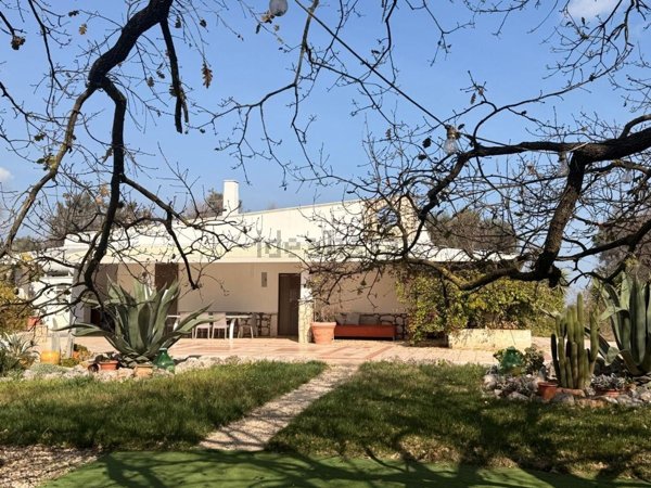 casa indipendente in vendita a Ceglie Messapica