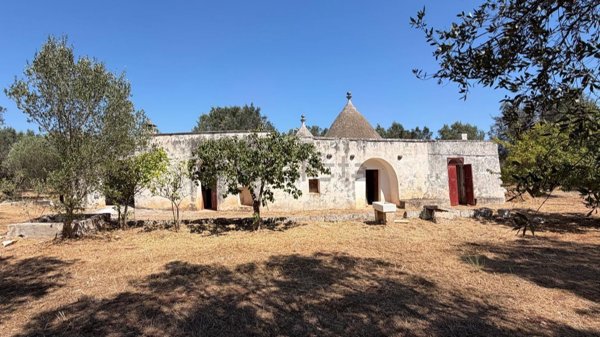 casale in vendita a Ceglie Messapica
