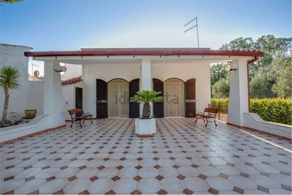 casa indipendente in vendita a Ceglie Messapica