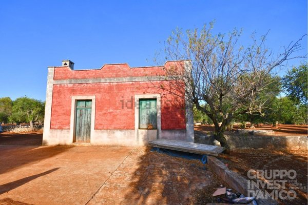casale in vendita a Ceglie Messapica