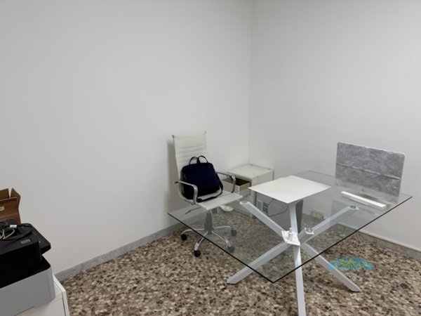 locale commerciale in vendita a Ceglie Messapica