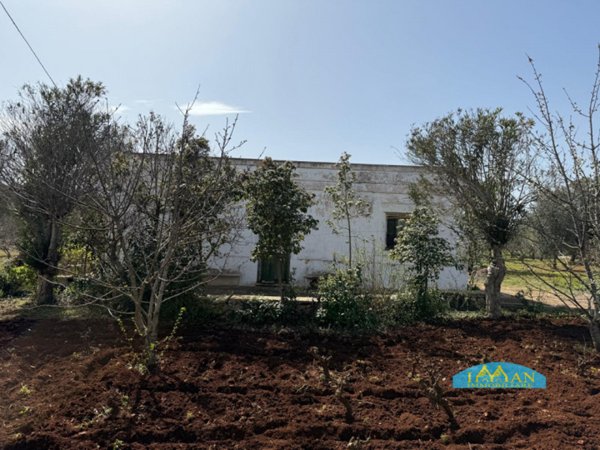casale in vendita a Ceglie Messapica