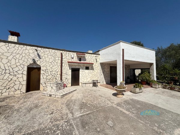 casa indipendente in vendita a Ceglie Messapica