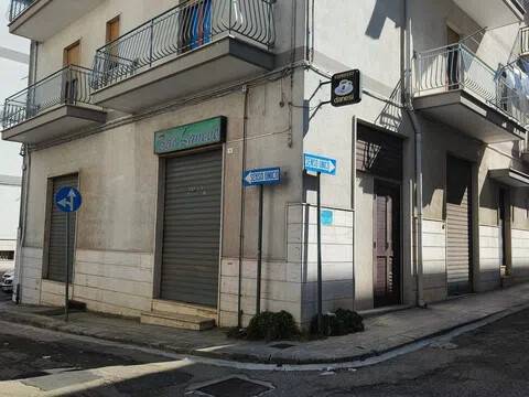 locale commerciale in vendita a Ceglie Messapica