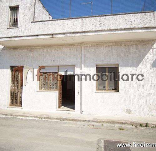 casa indipendente in vendita a Cellino San Marco
