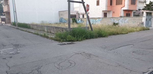 terreno edificabile in vendita a Cellino San Marco
