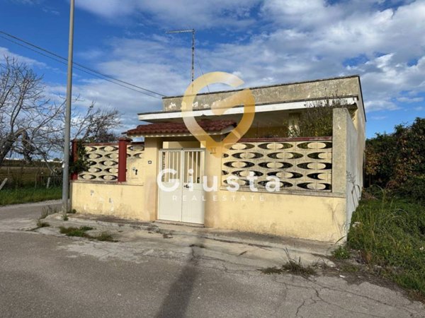 casa indipendente in vendita a Cellino San Marco