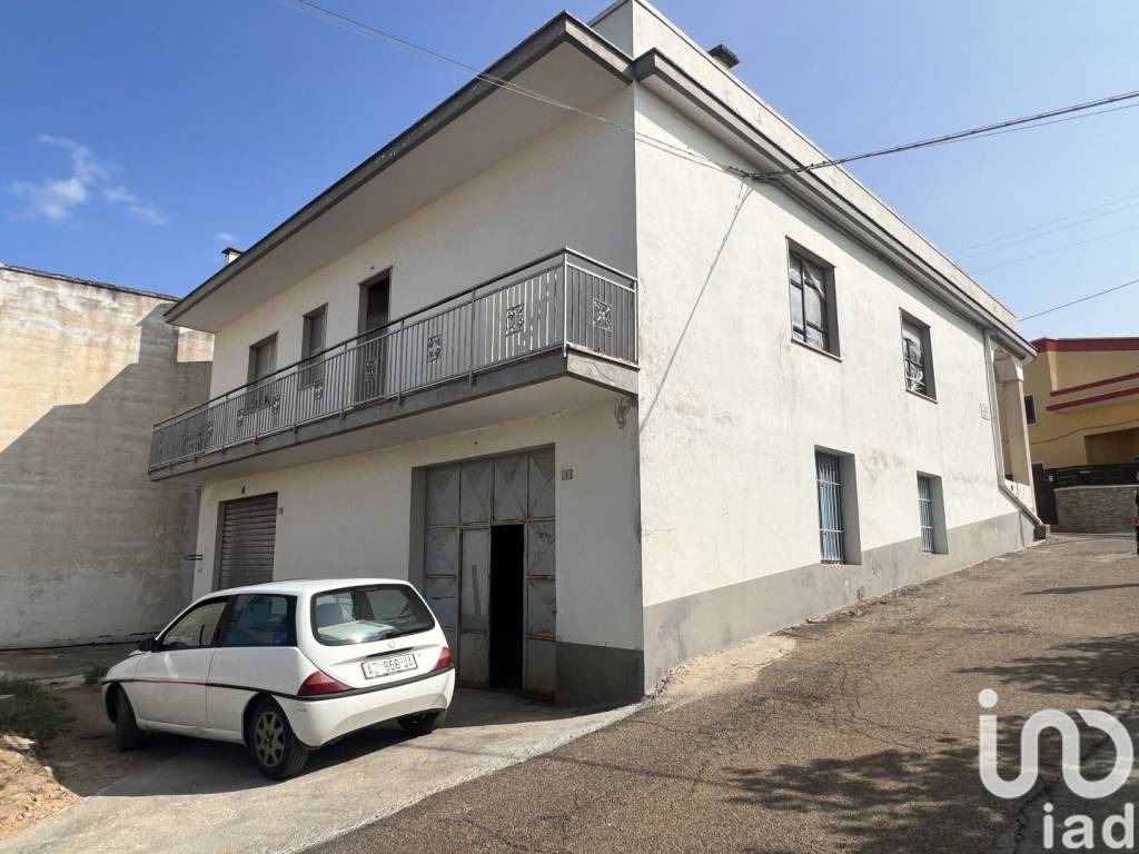 casa indipendente in vendita a Cisternino