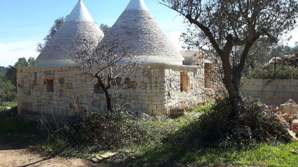 casa indipendente in vendita a Cisternino