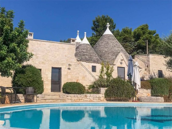 casa indipendente in vendita a Cisternino