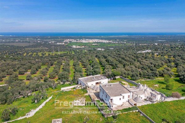 locale di sgombero in vendita a Cisternino