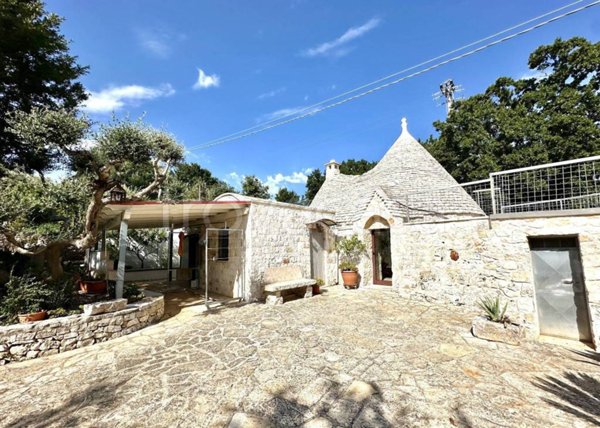 quadrivano in vendita a Cisternino