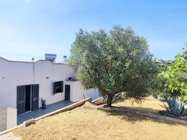 casa indipendente in vendita a Cisternino