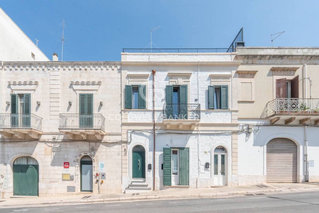 casa indipendente in vendita a Cisternino